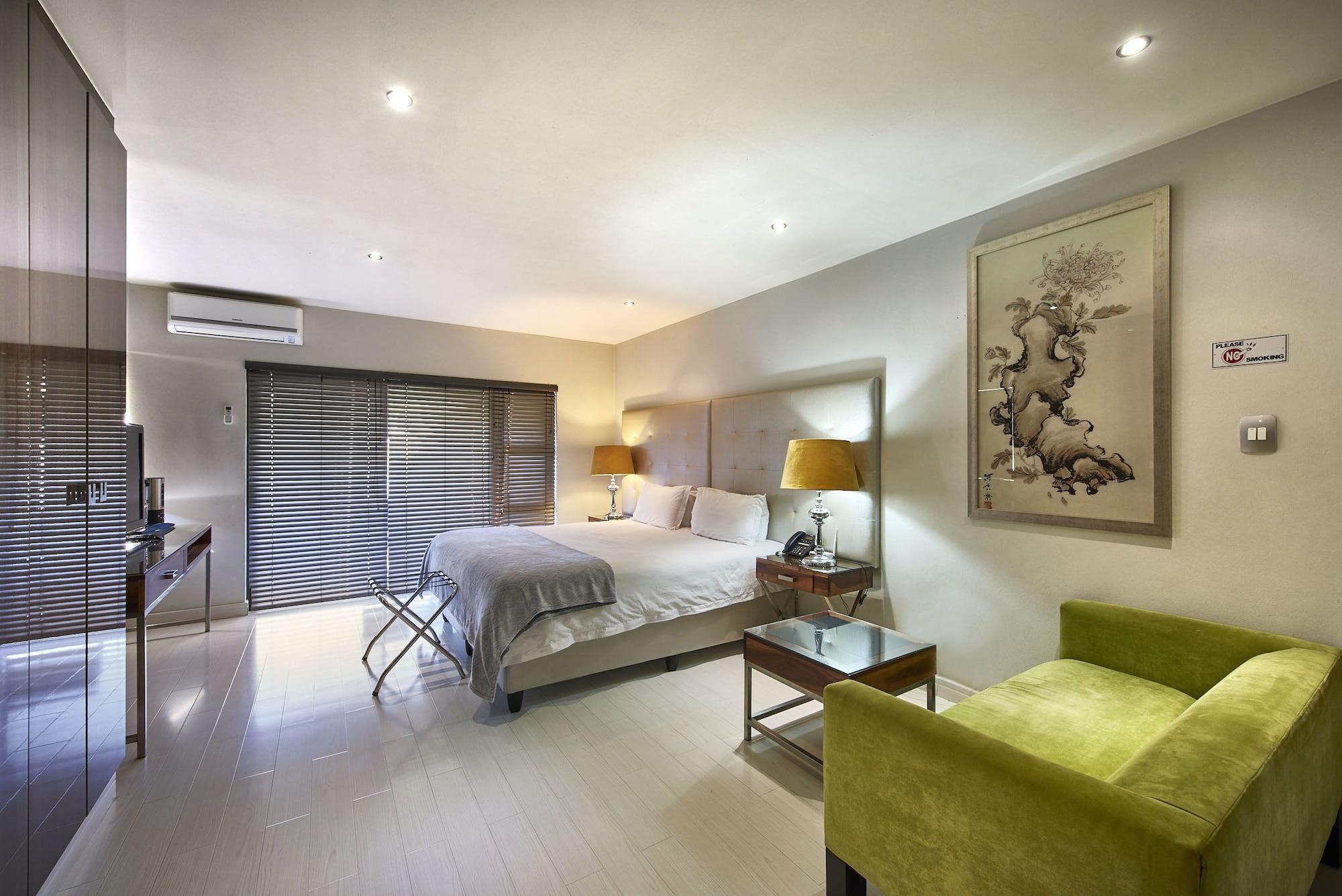 Dynasty Forest Sandown Self Catering Hotel 요하네스버그 외부 사진