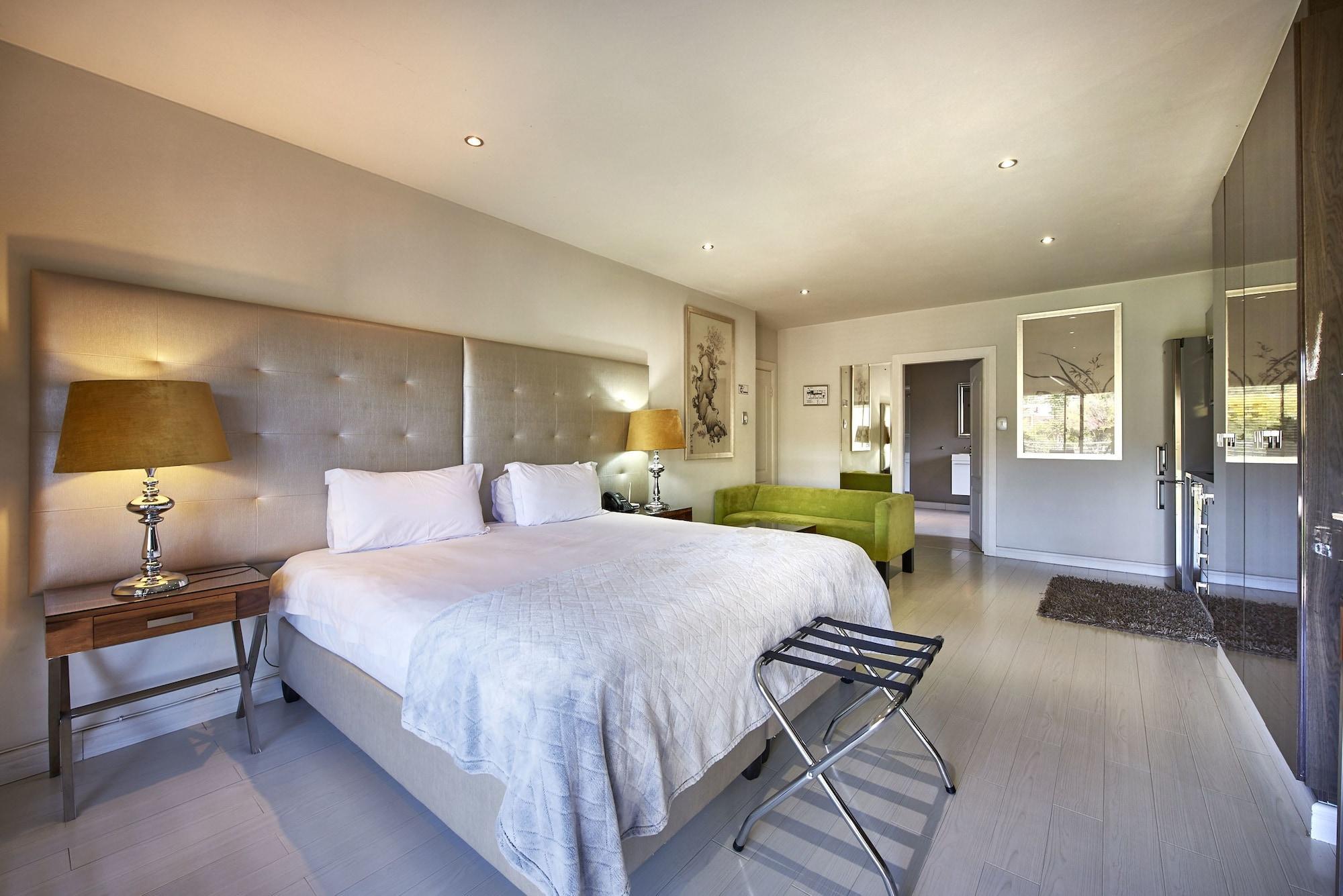 Dynasty Forest Sandown Self Catering Hotel 요하네스버그 외부 사진
