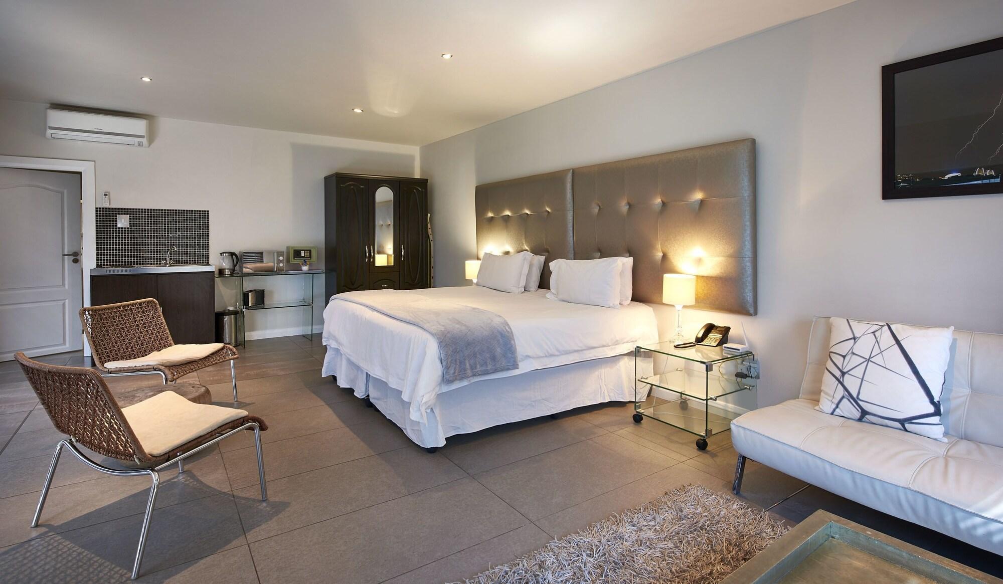 Dynasty Forest Sandown Self Catering Hotel 요하네스버그 외부 사진