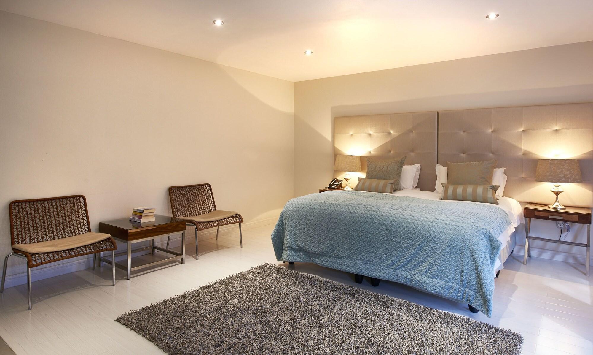 Dynasty Forest Sandown Self Catering Hotel 요하네스버그 외부 사진