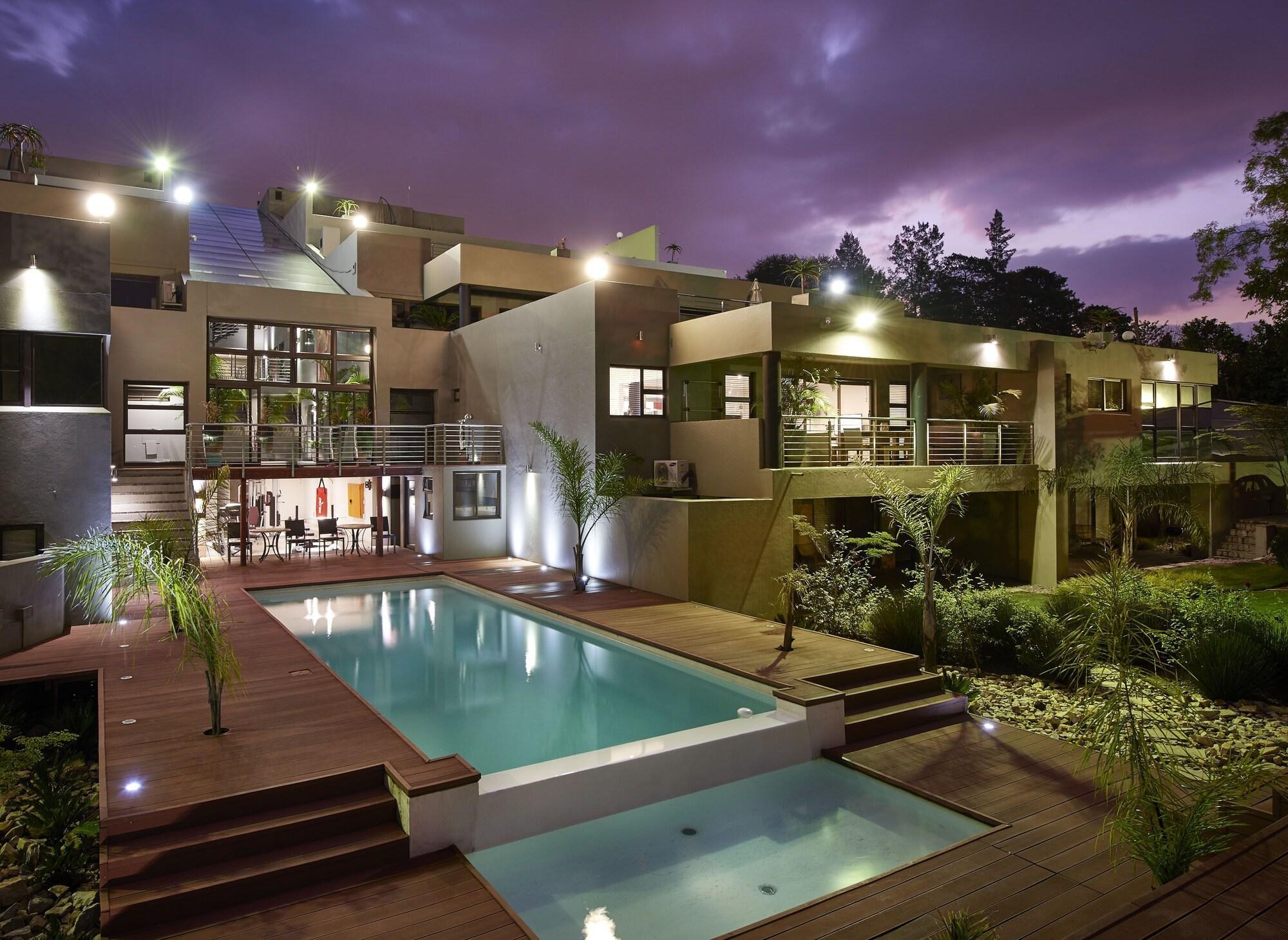 Dynasty Forest Sandown Self Catering Hotel 요하네스버그 외부 사진