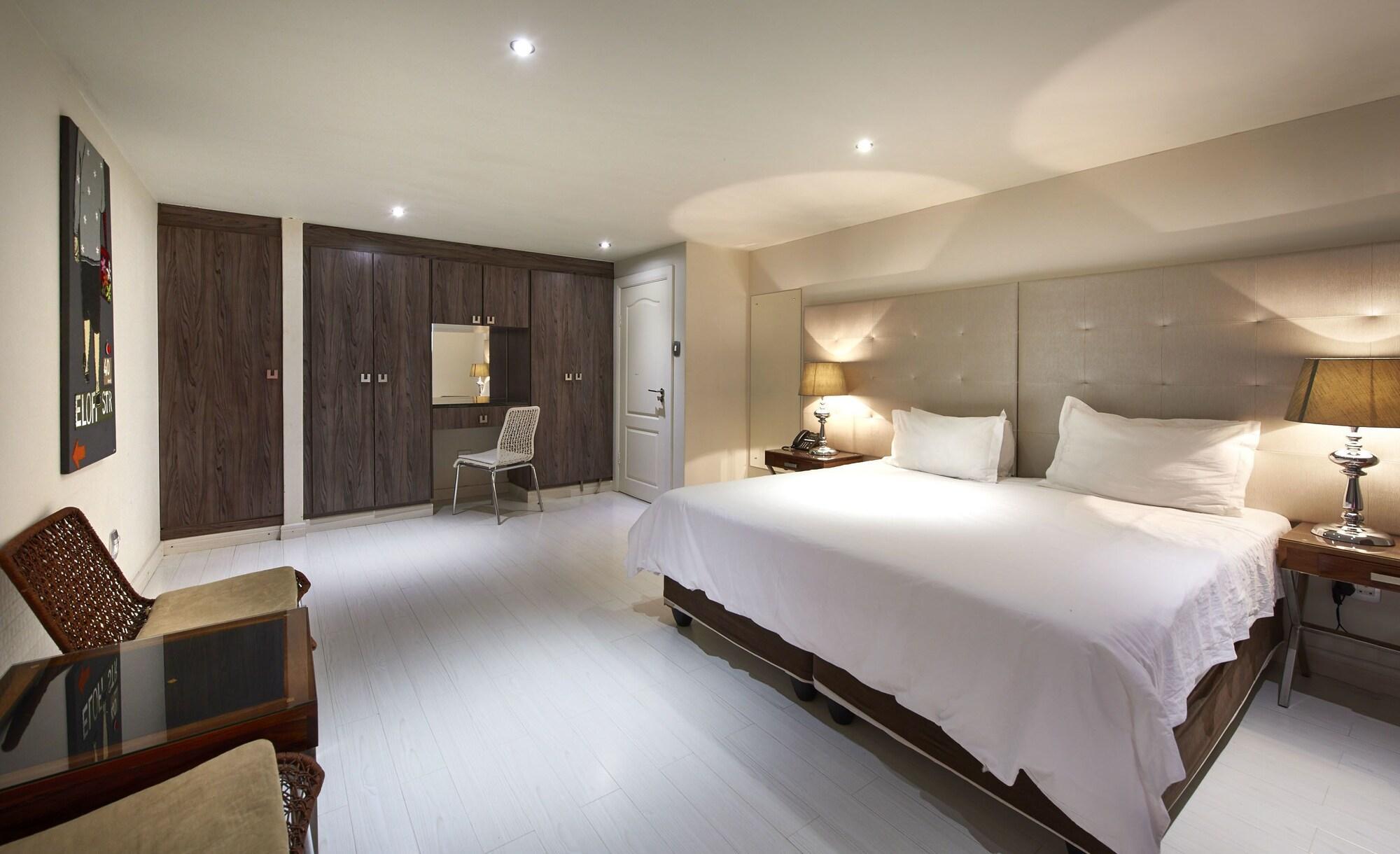 Dynasty Forest Sandown Self Catering Hotel 요하네스버그 외부 사진